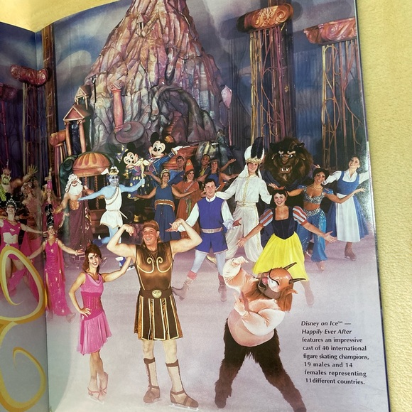 Disney On Ice Happily Ever After Featuring Hercules program - Picture 12 of 16